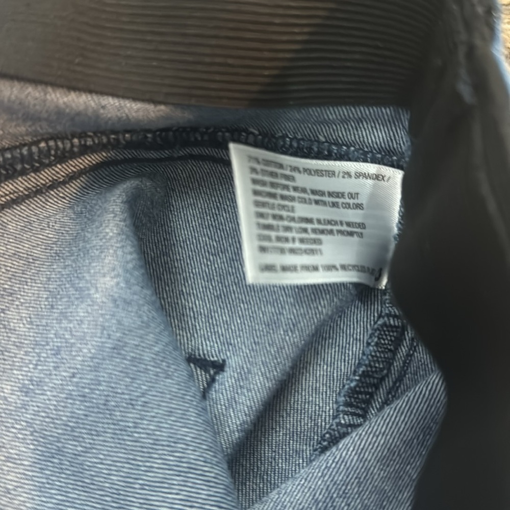 Flare Jeans - Picture 6 of 6